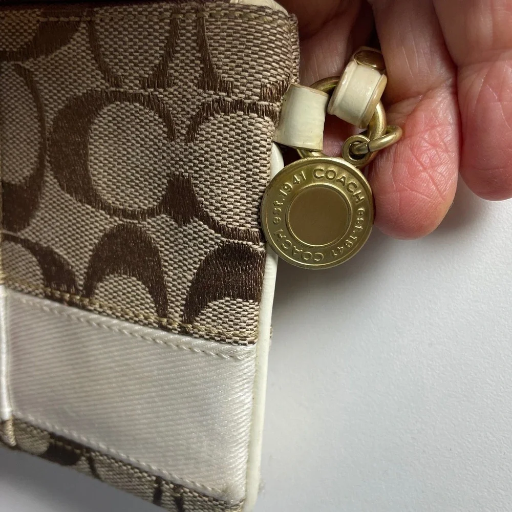 Coach Signature C Monogram Wristlet Pouch Brown Tan‎ Canvas Leather Strap